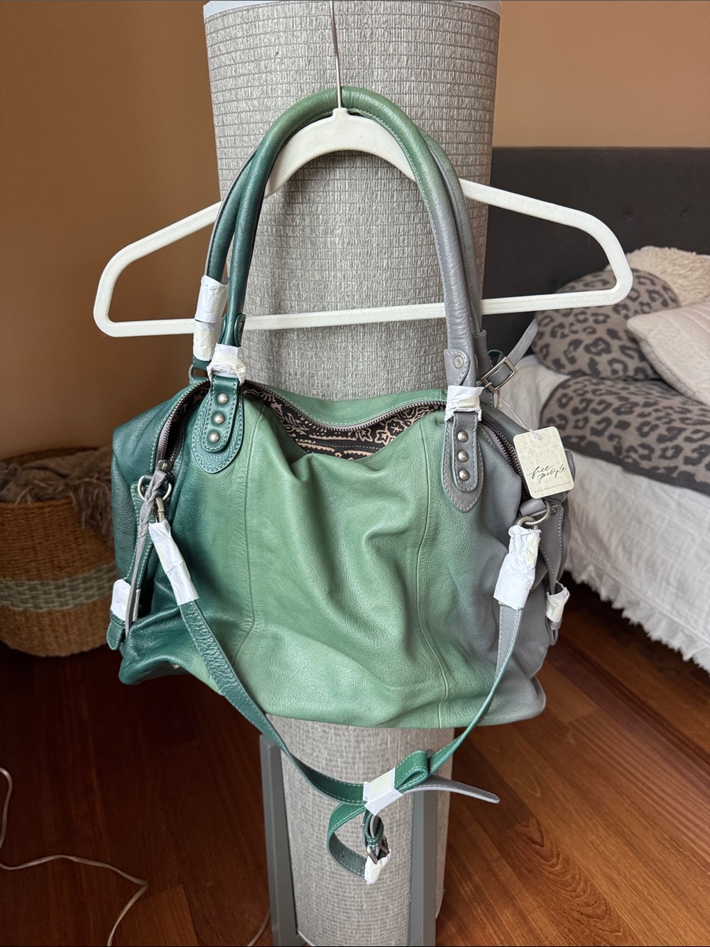 Free People Ombre Leather Emerson Shoulder Bag in Green and Gray - Picture 5 of 8